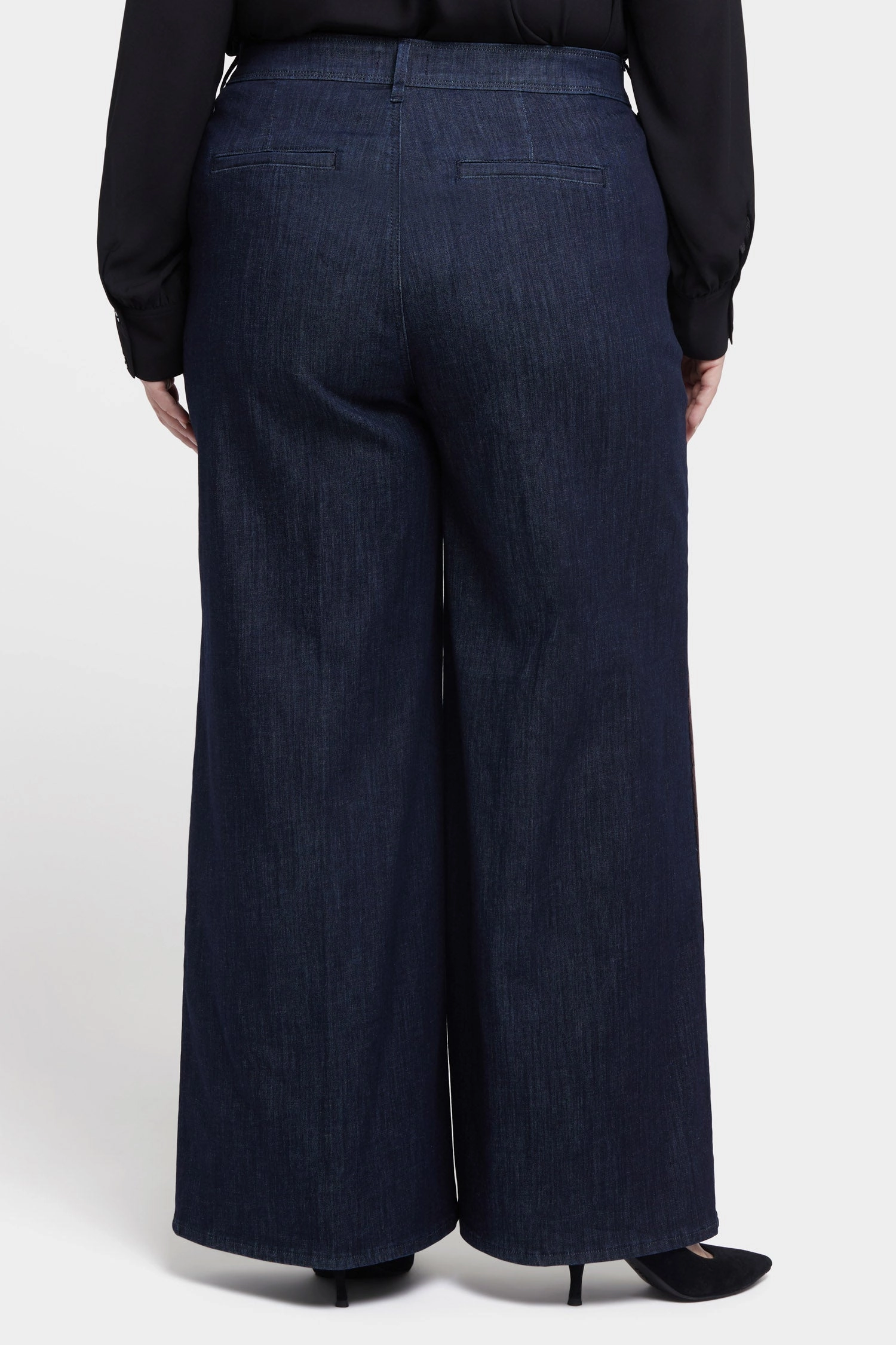 Mona Wide Leg Trouser Jeans In Plus Size - Lightweight Rinse